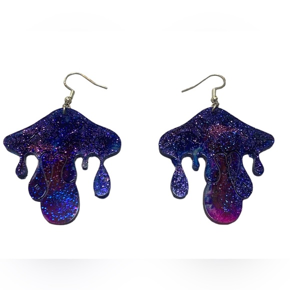 Resin hypoallergenic resin earrings - Picture 5 of 7